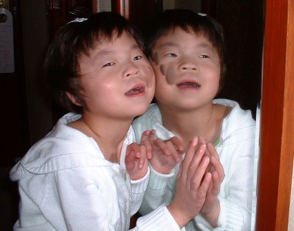 picture of danielle in the mirror